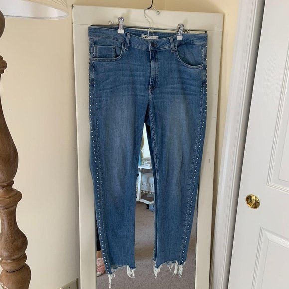 Zara Raw Hem Studded Skinny Jeans Size 12